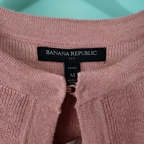 Banana Republic Factory Sweaters - Pink Sweater Banana Republic Host Pick